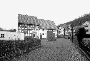 Einhaus; Kaufungen, Kirchplatz 12