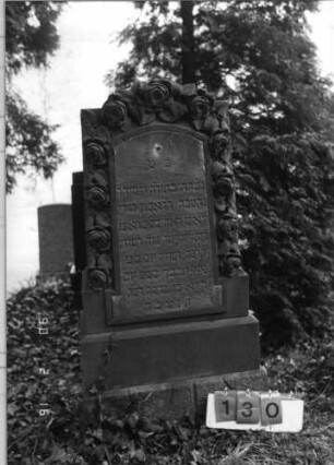 Grabstein 130