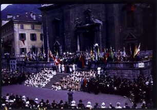 Bellinzona: 75 Jahre Gotthardbahn, Festakt, Ausschnitt mit Treppe