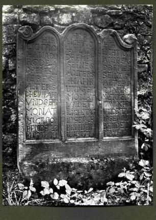 alter Friedhof. Grabstein des Johann Jakob Dremes und seiner Kinder, 1707, 1713, 1718