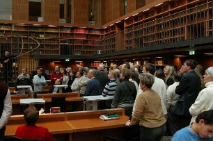 Lesesaal (Ebene -2) : Besucher im Lesesaal (Ebene -2)