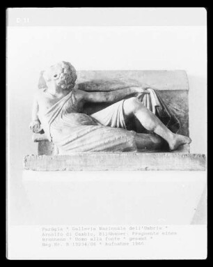 Fragmente eines Brunnens — Uomo alla fonte