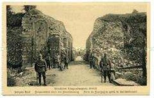 Die Porte de Bourgogne in Longwy-Haut, nach dem Beschuss