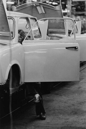Arbeiterinnen im "VEB Sachsenring Automobilwerke"