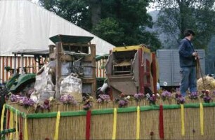 Windfegen auf Festwagen