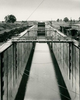 Spannbetonbrücke Schleppzugschleuse, 1954
