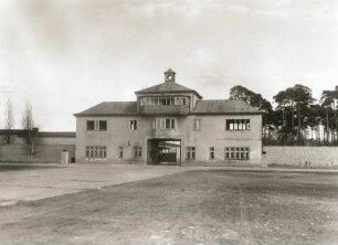 Sachsenhausen, Gedenkstätte des ehemaligen Konzentrationslagers, Eingang