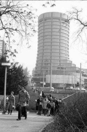 Basel: Turmhaus Bank für Internationalen Zahlungsausgleich