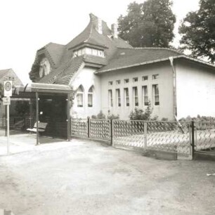 Calau, Poststraße 11. Villa (Kindergarten) (um 1910). Ansicht mit Anbau
