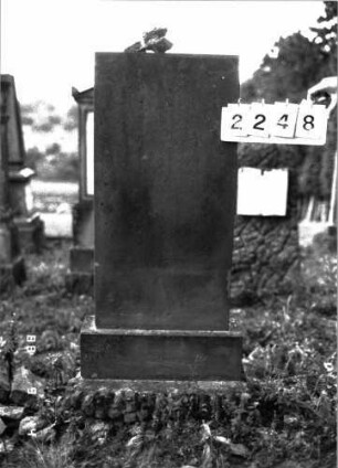 Grabstein 2248 (Index: 100097332) Maße HxBxT: 132x50x14 cm: Grabstein 2248