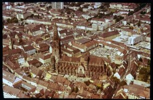 Freiburg: Münster von Süden