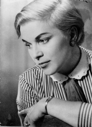 Porträt der Kammersängerin Elisabeth Lindermeyer