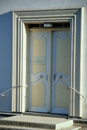 Detail Haus Brüdergemeine: zweiflügelige Haustür