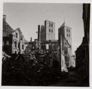 Münster in Westfalen, Blick auf den zerstörten St.-Paulus-Dom