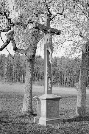 Wegekreuz (Wegekreuz); Nüsttal, Hans Cammers Garten