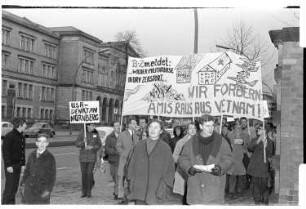 Kleinbildnegativ: Vietnam-Demonstration, 1966