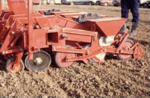 Fotografie: Mulchsaat, Einzelkornsämaschine, Unterfußdüngung