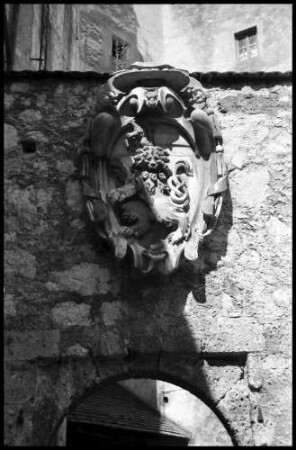 Salzburg: Wappen am Tor der Hohensalzburg