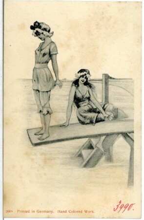 Frauen am Strand beim Bad