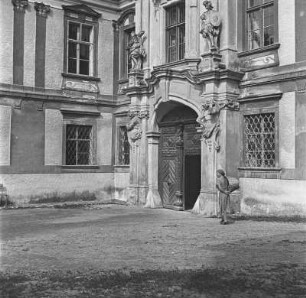 Stift Dürnstein : Portal zum Innenhof des Klosters.