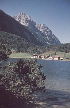 Mittenwald. Bergsee