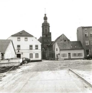 Spremberg, Pfortenstraße. Blick in die Kirchgasse gegen Kreuzkirche