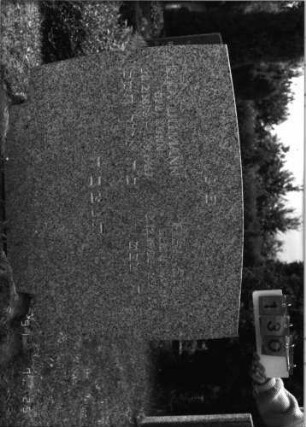 Grabstein 130