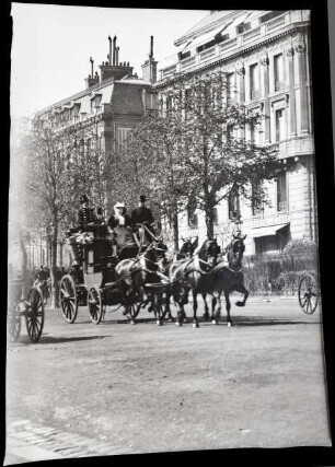 Paris. Kutsche/Vierspänner auf der Av. du Bois (heute Av. Foch)