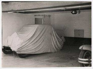 Blick in die Garage von Ann Harding in Hollywood