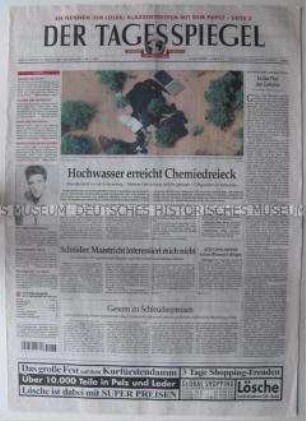 Berliner Tageszeitung "Der Tagesspiegel", mit Titelbericht zur Hochwasserkatastrophe in Sachsen und Sachsen Anhalt