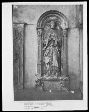 Grabmal der Katharina von Kronberg
