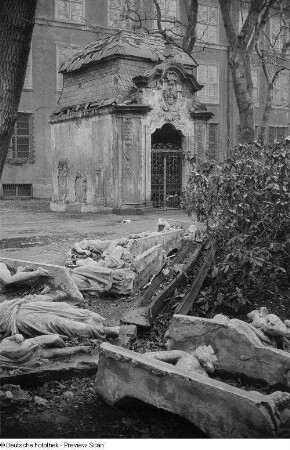 Baumgärtnersche Gruft auf dem Alten Johannisfriedhof