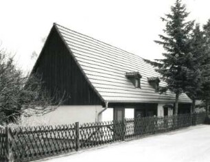 Ebersbach-Neugersdorf, Bleichenstraße 18. Wohnhaus (1801/1850)