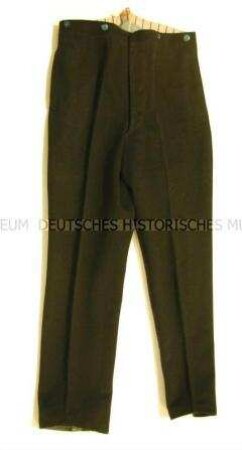 Lange Hose eines Kriegsversehrten