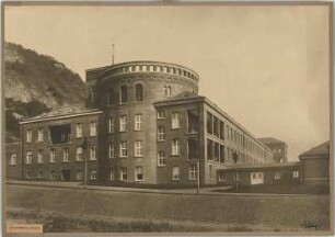 Billing, Hermann; Singen; Krankenhaus - Sonnenbad (Außenansicht)