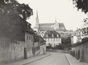 Bamberg, Michaeliskirche : Bamberg. Kloster Michaelsberg, Michaeliskirche. Gesamtansicht von Süden