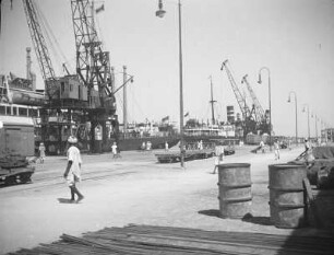 Im Hafen von Bur Sudan : Verladekai