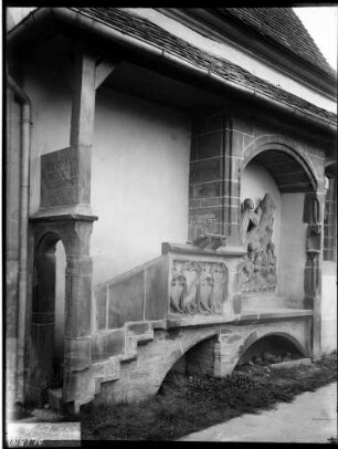 Oberöwisheim Evangelische Pfarrkirche Langhaus Südseite Außenkanzel und Ölberg