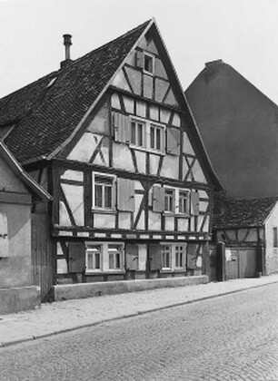 Frankfurt, Wilhelmshöher Straße 156