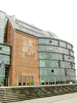 Rostock: Business-Center im Stadthafen (Silohalbinsel)