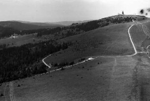 Wanderer zwischen Seebuck und Feldbergturm