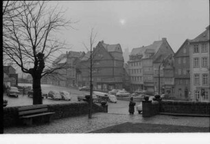 Wetzlar: Platz vor dem Dom, mit Vordergrund Umfriedung des Domes
