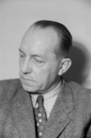 Porträt des polnischen Schriftstellers Leon Kruczkowski auf der II. Kulturbundtagung in Berlin : Porträt von Leon Kruczkowski