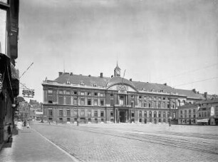 Palais des Princes-Evêques — Hauptfassade
