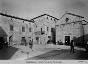 Piazzetta di San Giovanni Battista, Magliano in Toscana