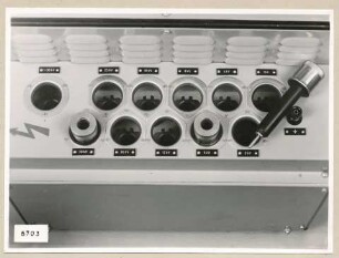 Hochspannungsgleichrichter HF 2854, Rückseite, Teilansicht; Foto, 1953