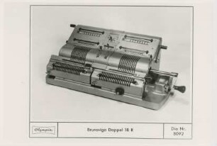 Geschichtliche Entwicklung der Rechenautomaten."Doppel 18 R" der Brunsviga-Maschinenwerke Grimme, Natalis und Co.