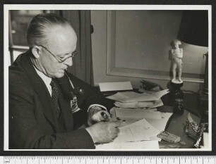Porträtaufnahme Hugh Walpole