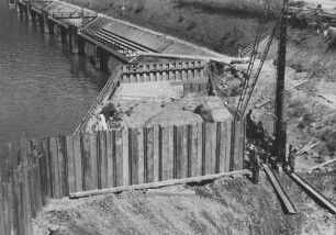 Baustelle der Staustufe Guttenbach/Neckar