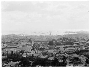 Blick über die Stadt Kobe bis zum Hafen : Weltreisen. Japan. Blick über die Stadt Kobe bis zum Hafen